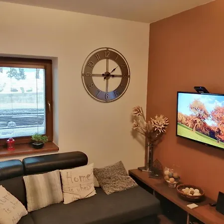 Apartman Chopok Juh Eva דירה