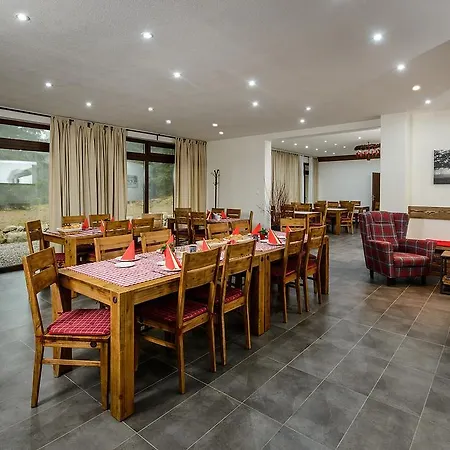 Apartman Chopok Juh Eva דירה *