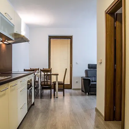 Apartman Chopok Juh Eva דירה *
